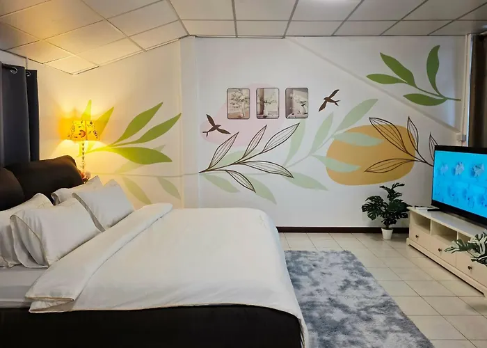 Cozy Living Sukhumvit 38 With Pool Table Near Bts Thonglor 別荘 バンコク都
