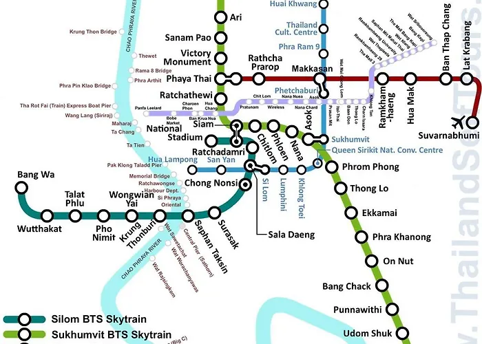 Cozy Living Sukhumvit 38 With Pool Table Near Bts Thonglor *