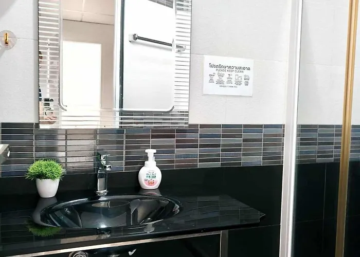 Cozy Living Sukhumvit 38 With Pool Table Near Bts Thonglor * バンコク都