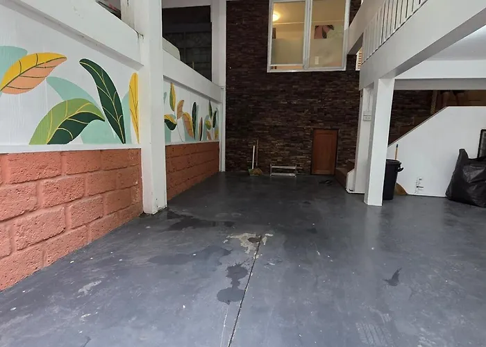 Cozy Living Sukhumvit 38 With Pool Table Near Bts Thonglor 別荘 *
